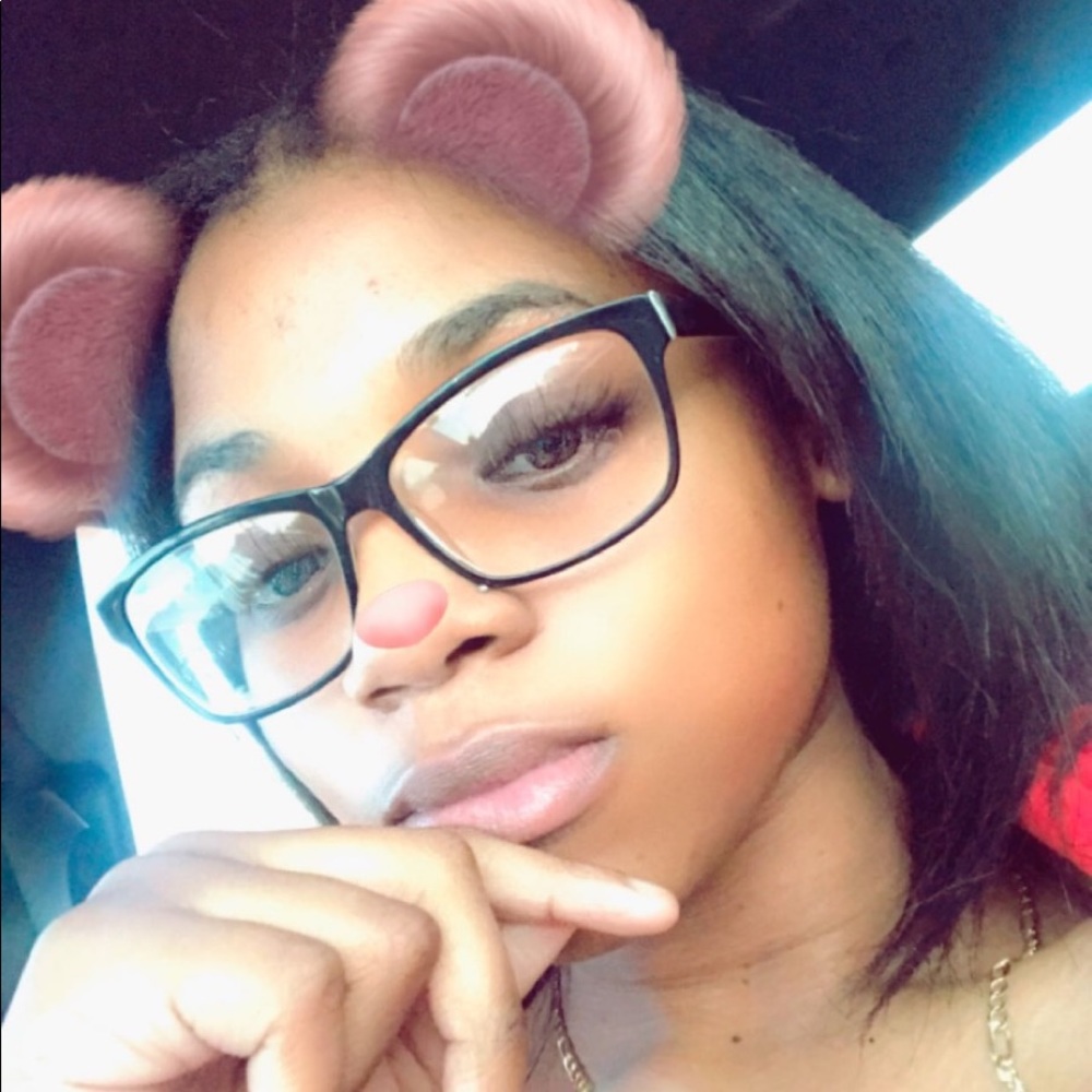 Meet your Posher, Jada